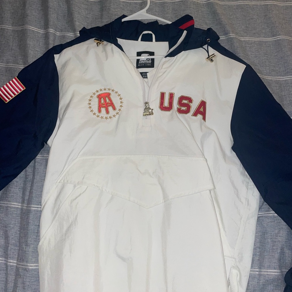Starter Jacket Barstool Sports USA edition. Size M.